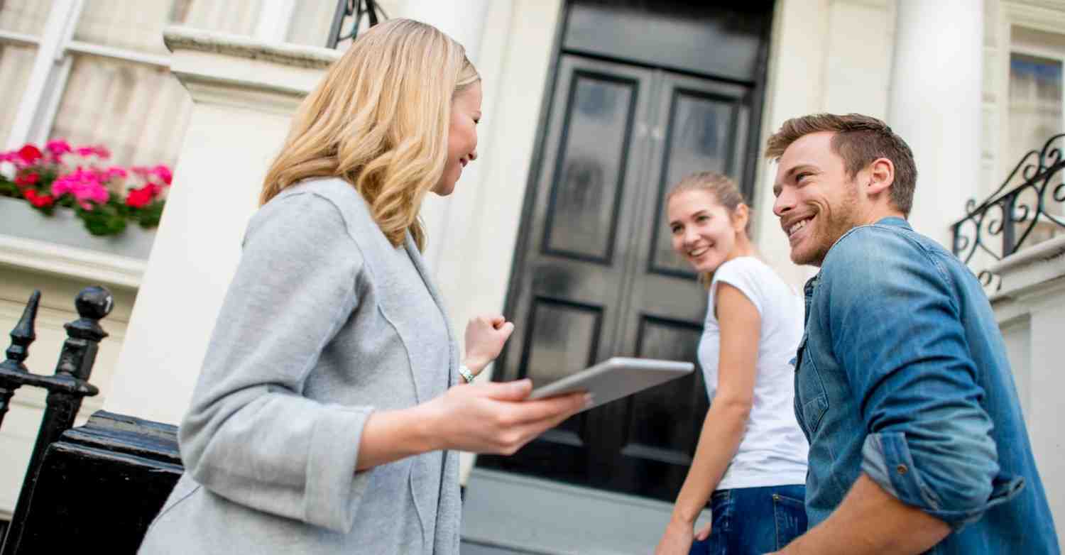 When Traditional Agents May Be Better