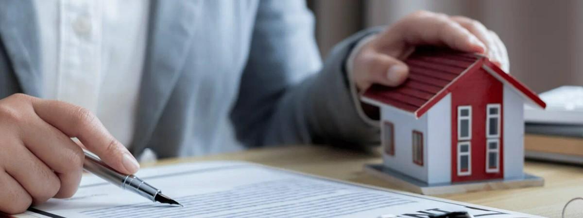 Who Typically Pays Closing Costs in a Real Estate Deal